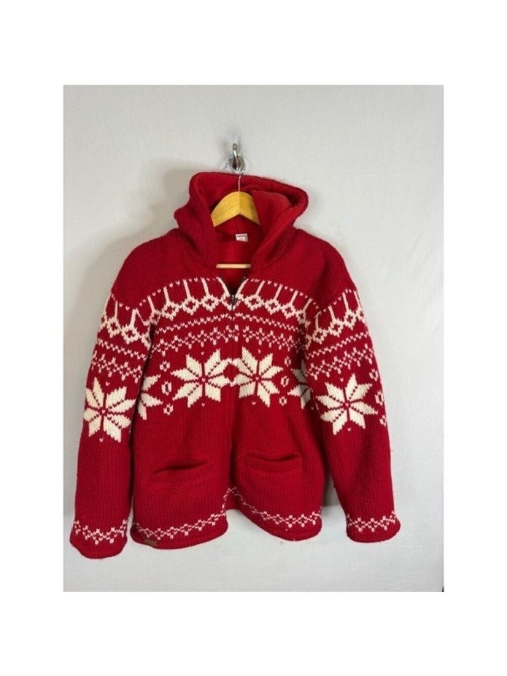 Balta Funwear Red Wool Fleece Lined Snowflake Fair Isle Zip Up Sweater M Nepal